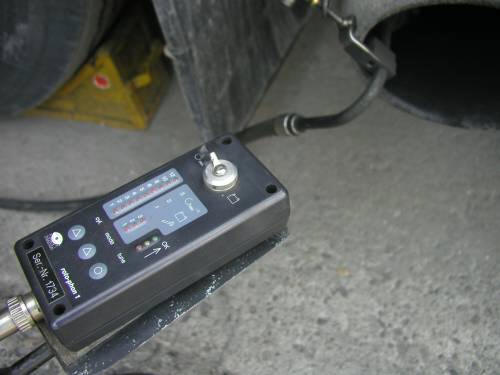 STK Karviná - měření emisí nákladních vozidel